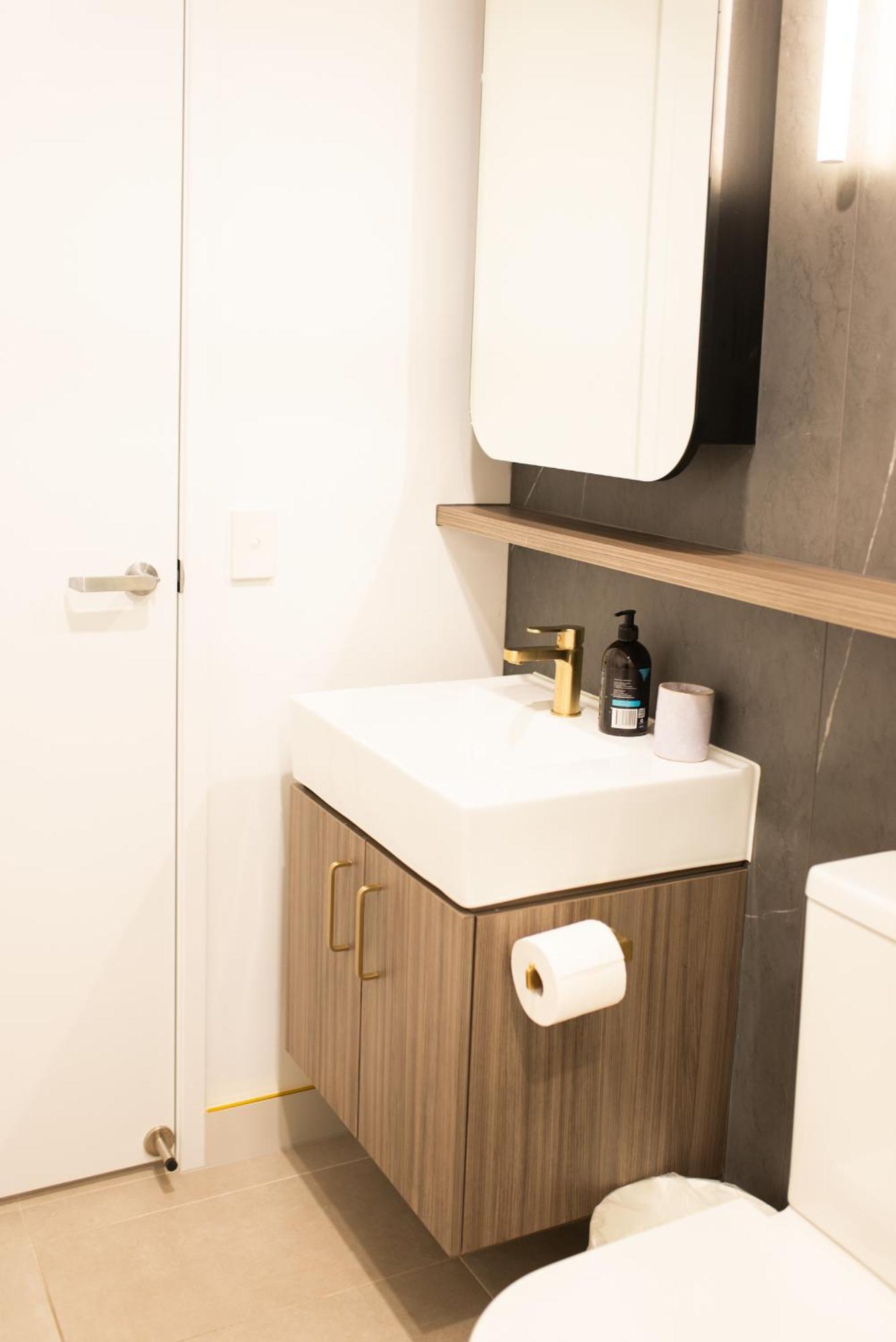 Apartment Next To Public Station, Boxhill Central, 2 Bedrooms, Free Parking And Wifi Box Hill Exterior foto